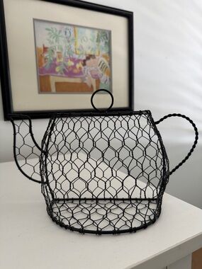 Black Chicken Wire Teapot Shape Wall or Tabletop Basket Farmhouse Cottagecore